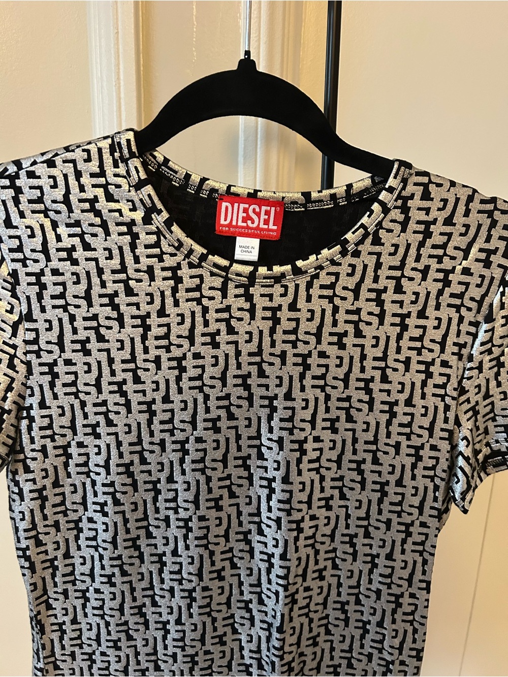 Diesel Silver Metallic Short Sleeve Logo-Print Top - Small - Picture 5 of 11